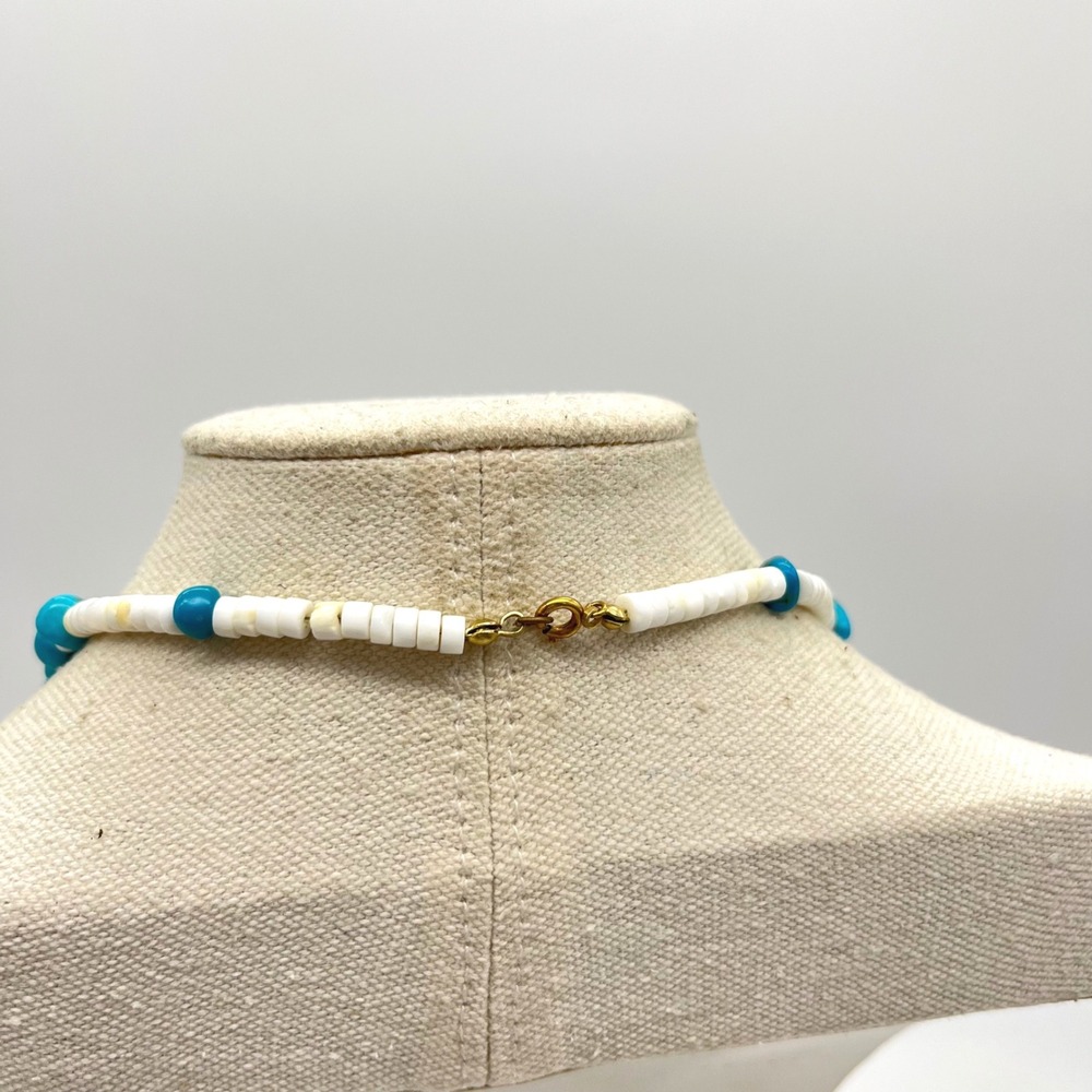 Vintage Turquoise Nugget and White Heishi Shell Bead Necklace 24 Inch Boho - Picture 3 of 7